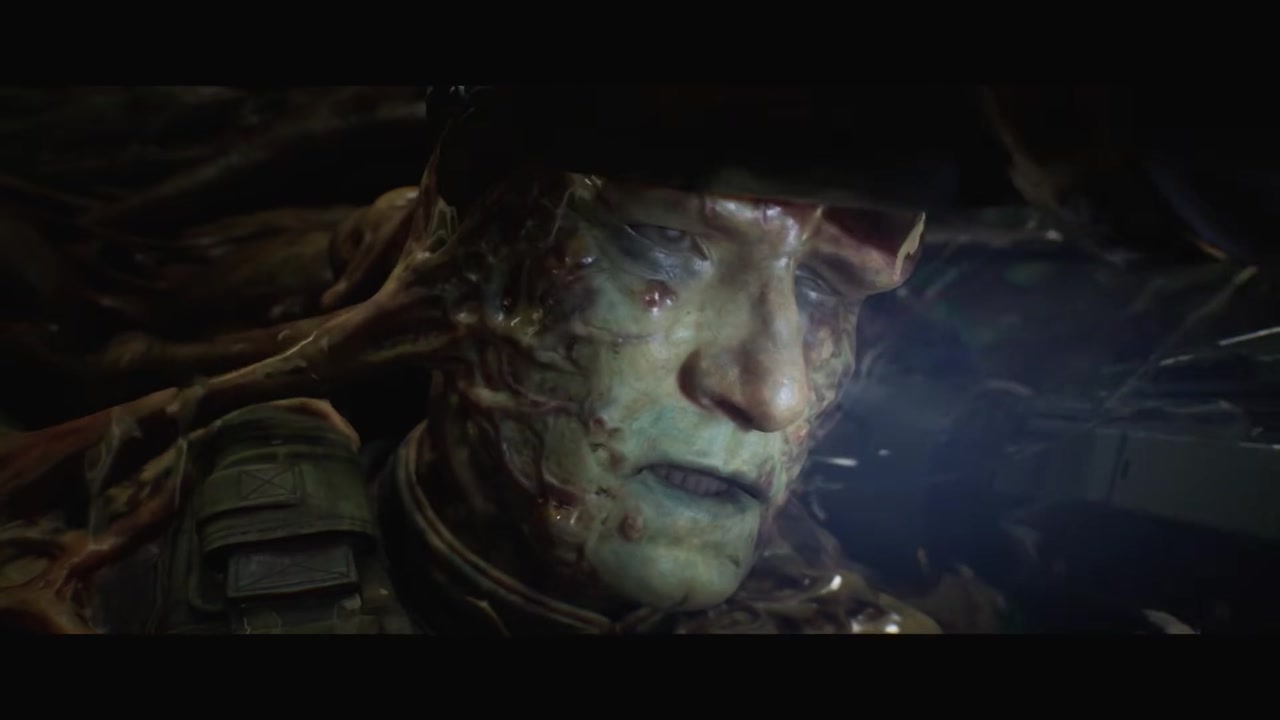 The Chief confronting the Flood form that absorbed Captain Keyes.